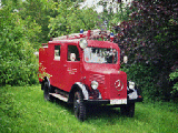 Fahrzeughersteller:Daimler-Benz<br />
Baujahr: 1942<br />
Fahrzeugtype: LF 8<br />
Leistung: 60PS<br />
Hubraum: 2594 cm3<br />
Fahrgest.Nr.: 301010/0249<br />
Aufbau: August Novak Bautzen Nr.4574976<br />
Besitzer: FF Ahrensbök